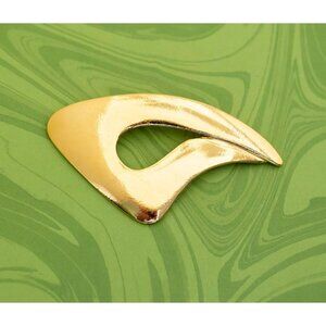 Vintage Gold Tone Intricate Beak Brooch - W14